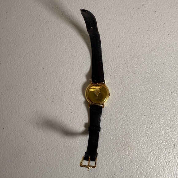 GUCCI 3000 33mm GOLD BLACK DIAL VINTAGE SWISS MADE WATCH QUARTZ F340 - Picture 9 of 12